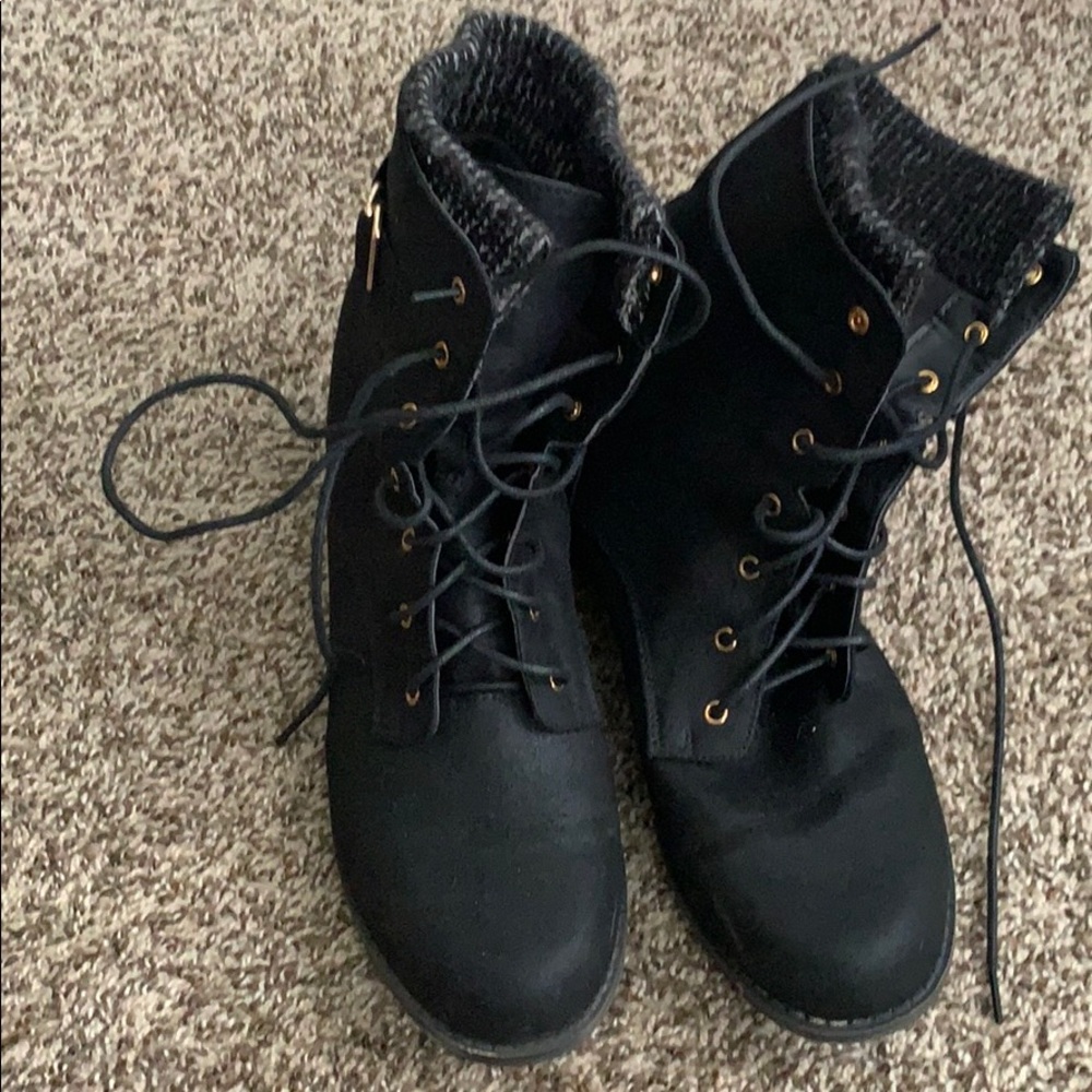 Combat boot